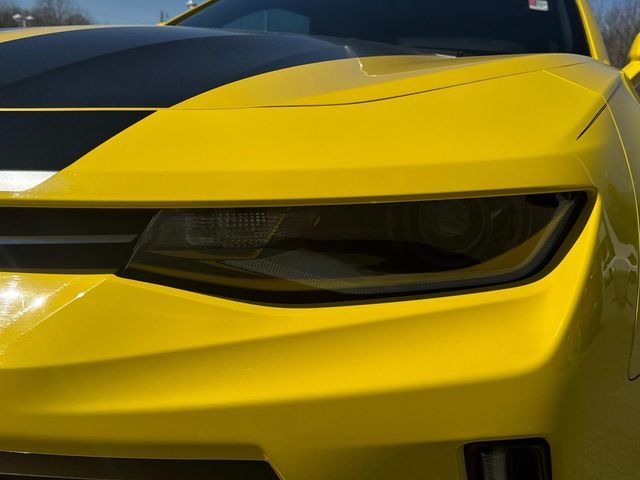 Vehicle image 10 of 33