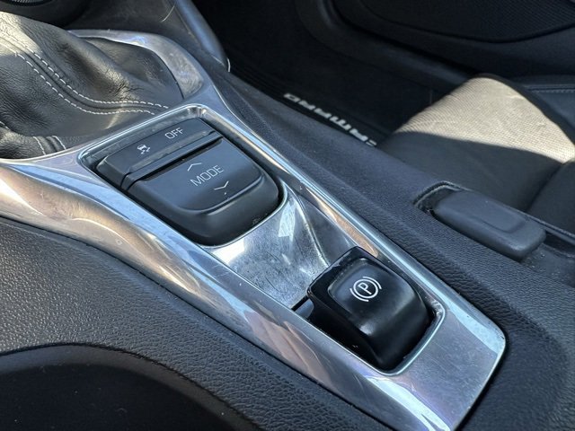 Vehicle image 22 of 33