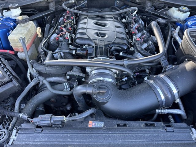 Vehicle image 31 of 33