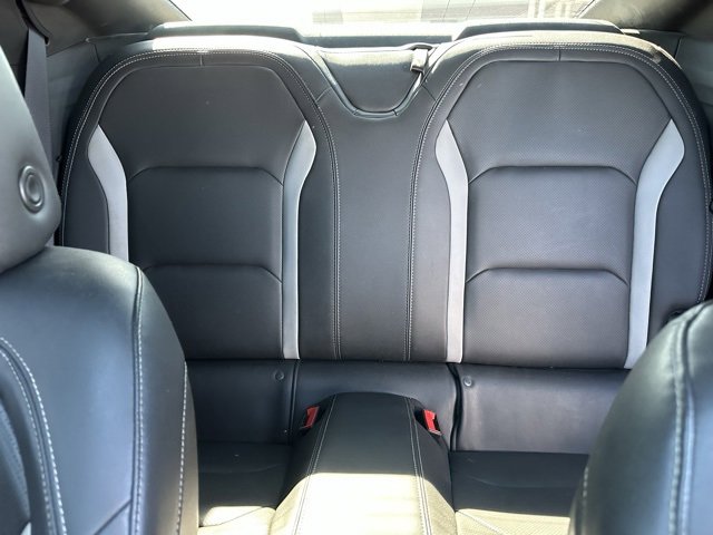 Vehicle image 26 of 33