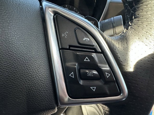 Vehicle image 18 of 33