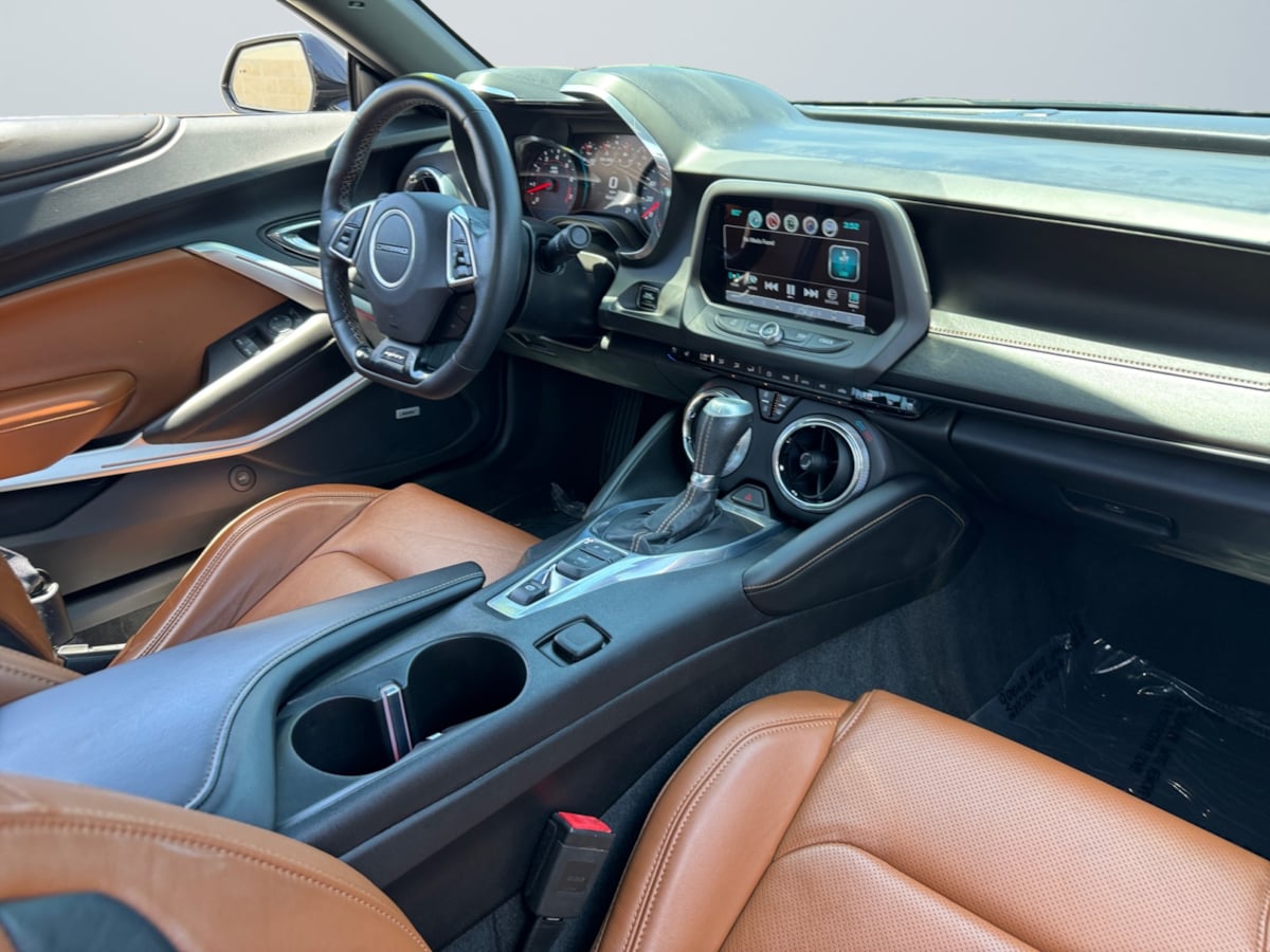 Vehicle image 16 of 22