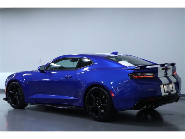 Vehicle image 10 of 29