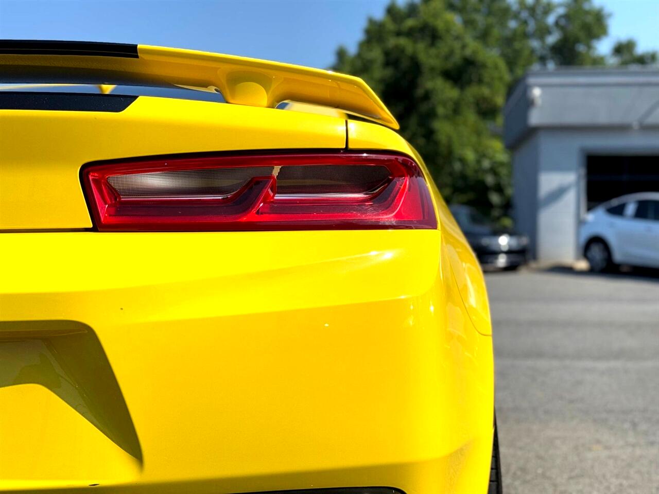 Vehicle image 26 of 34