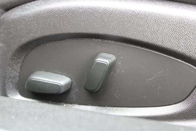 2017 Chevrolet Camaro 1LT Image 15 of 21