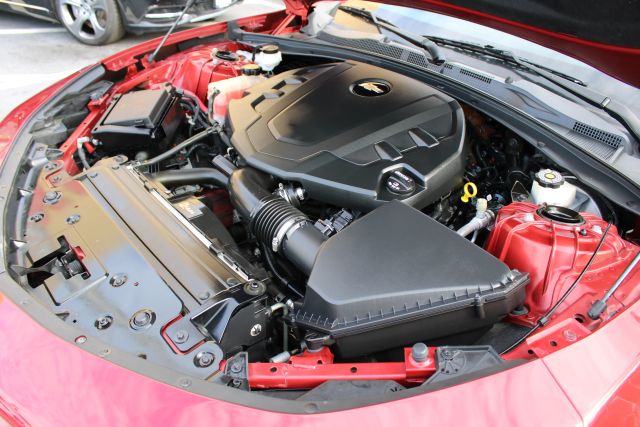 2017 Chevrolet Camaro 1LT Image 2 of 21