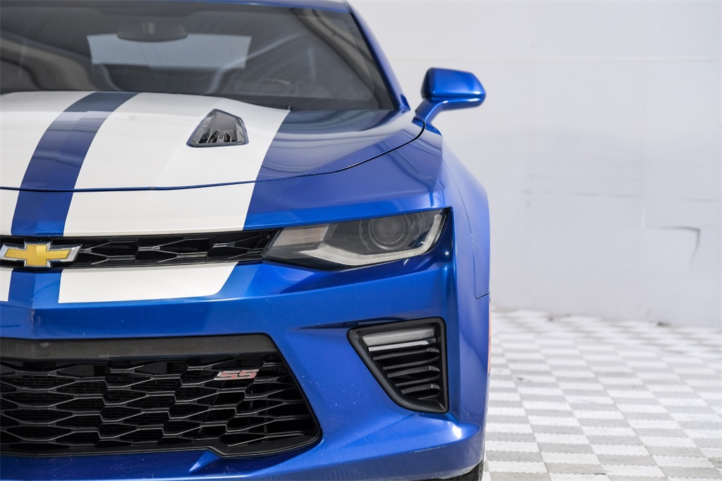 Vehicle image 2 of 53