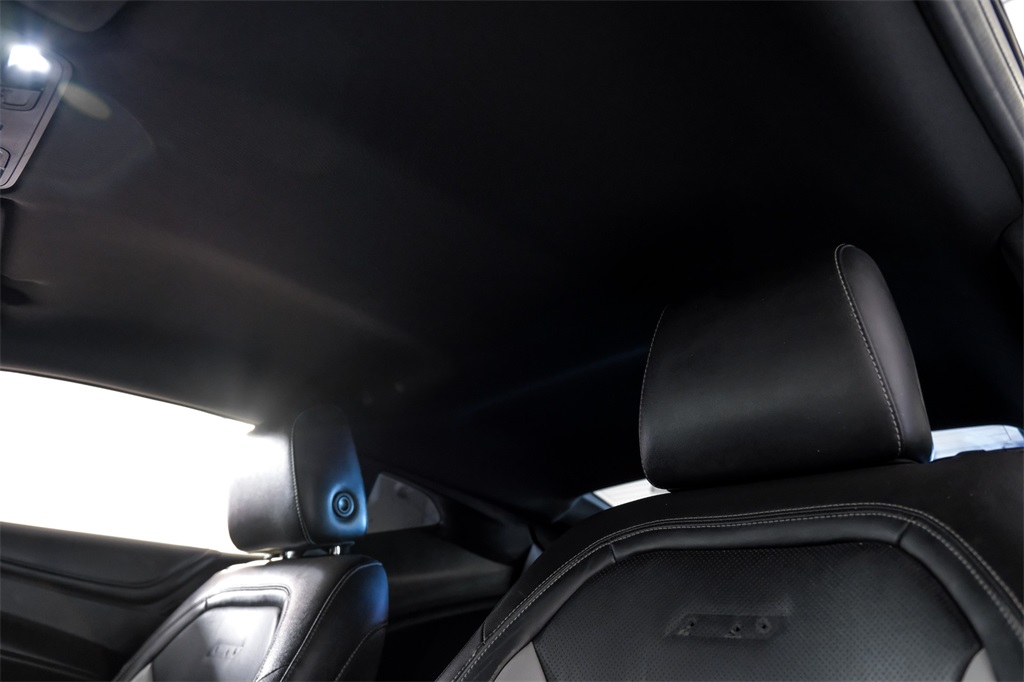 Vehicle image 34 of 53