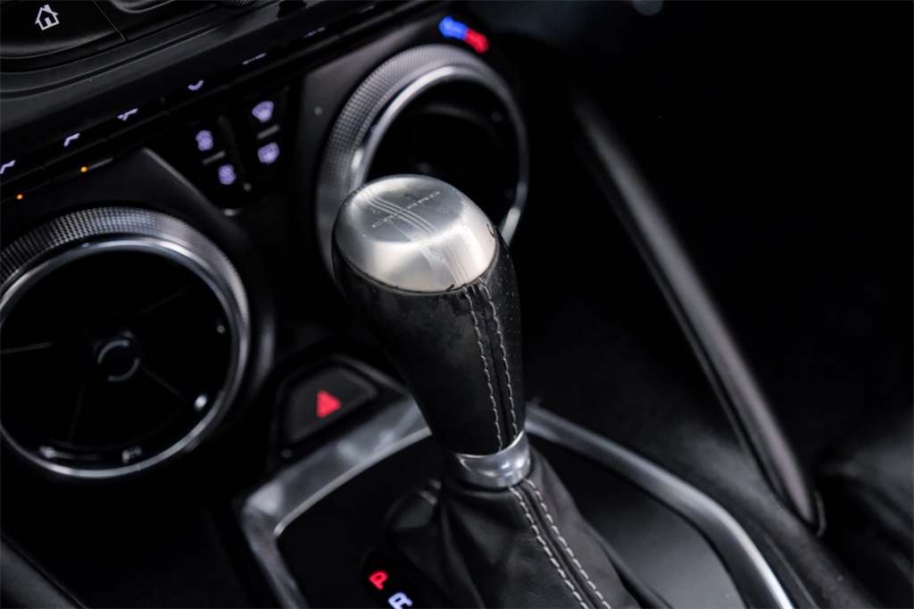 Vehicle image 25 of 53