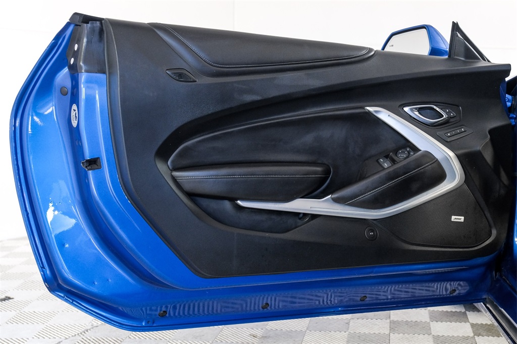 Vehicle image 40 of 53