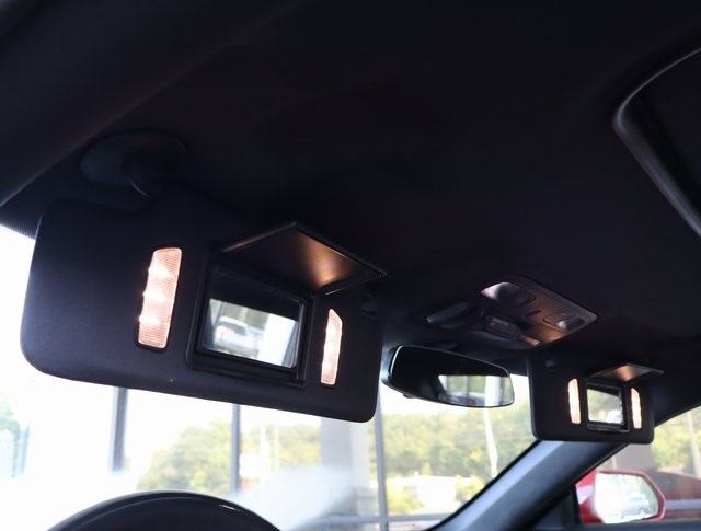 Vehicle image 40 of 48