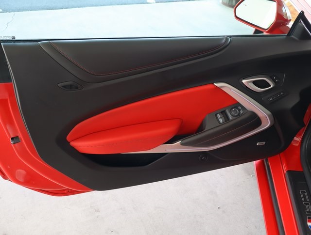 Vehicle image 27 of 48
