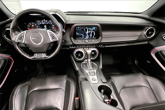 2017 Chevrolet Camaro 2SS Image 13 of 35