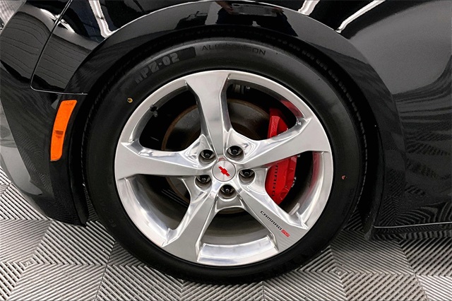 2017 Chevrolet Camaro 2SS Image 7 of 35
