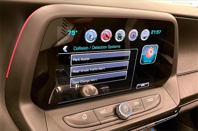 2017 Chevrolet Camaro 2SS Image 22 of 35