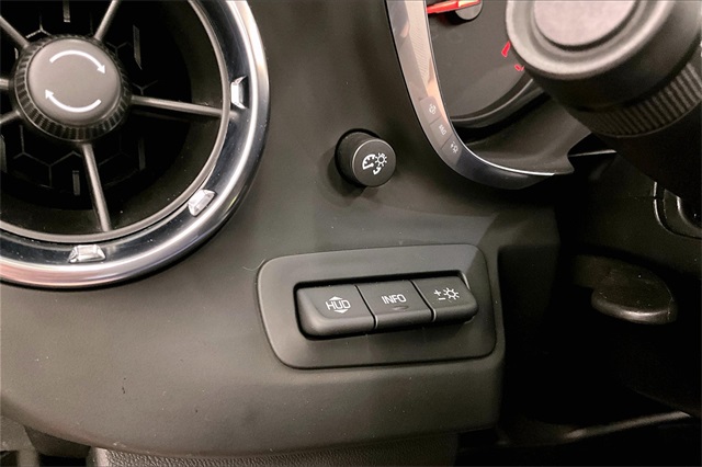 2017 Chevrolet Camaro 2SS Image 34 of 35