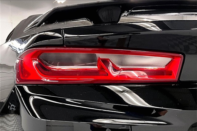 2017 Chevrolet Camaro 2SS Image 35 of 35