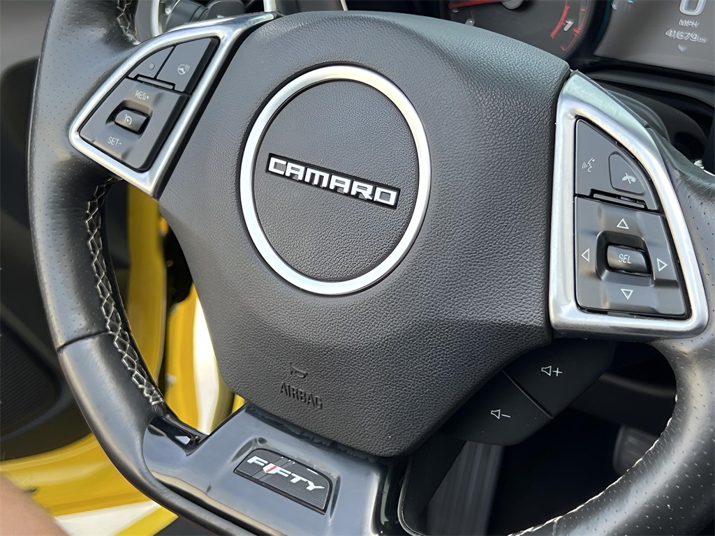 Vehicle image 21 of 44