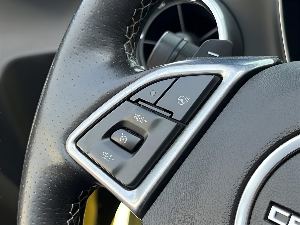 Vehicle image 31 of 44