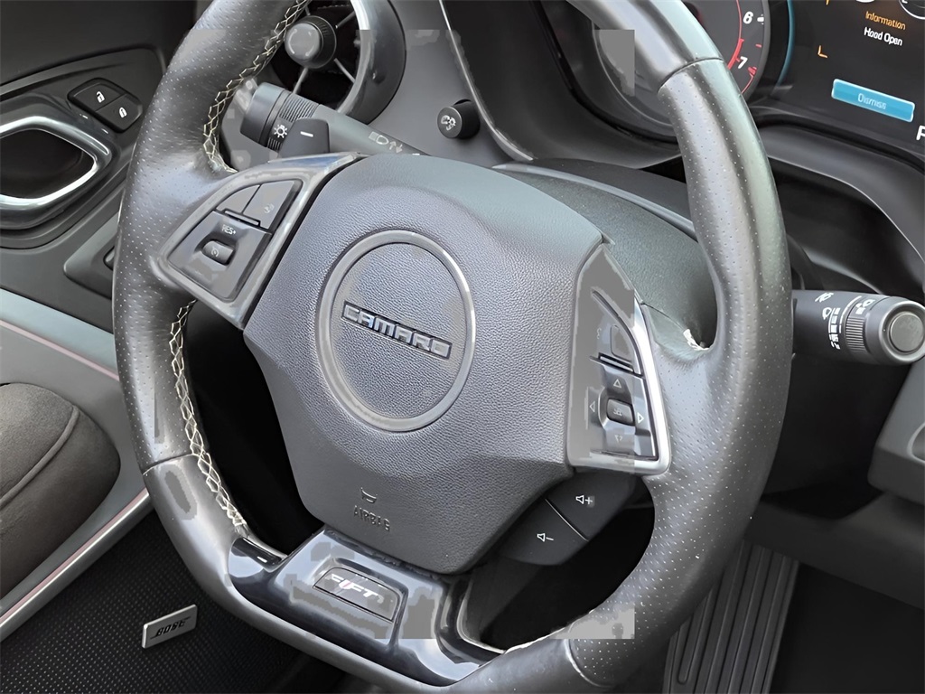 Vehicle image 22 of 44