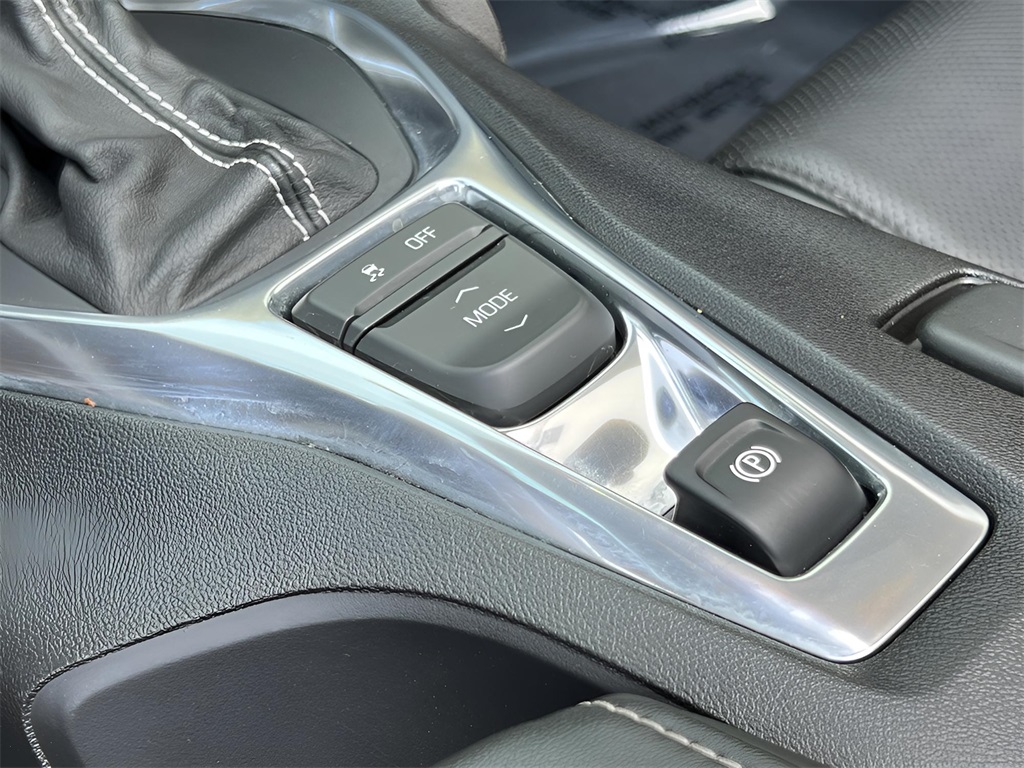 Vehicle image 35 of 44