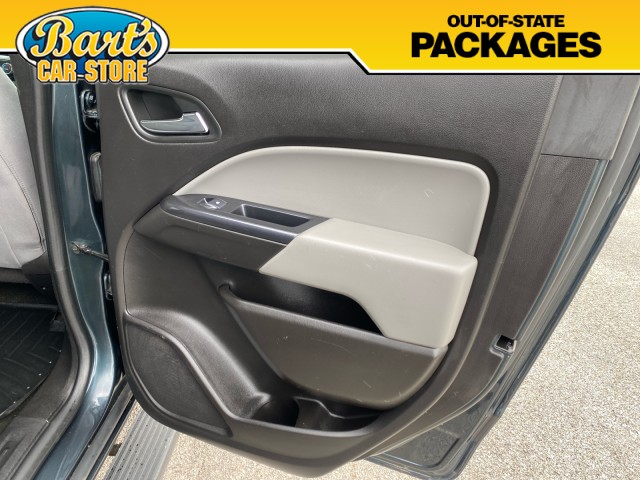 Vehicle image 9 of 34