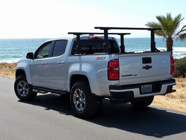 Vehicle image 7 of 43