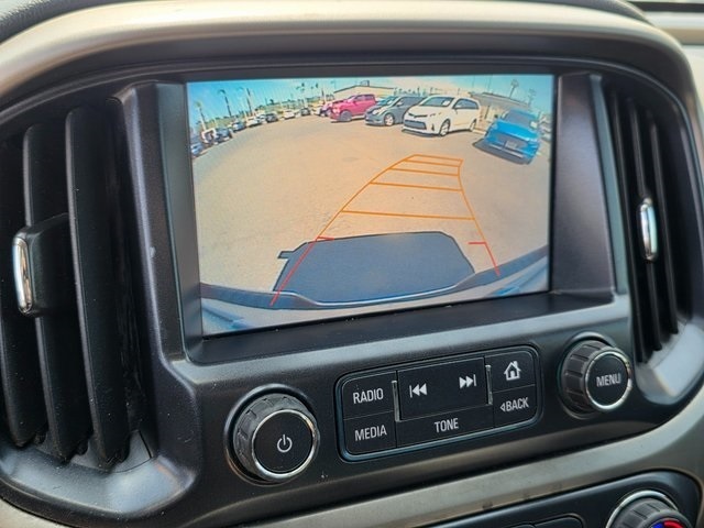 Vehicle image 23 of 43