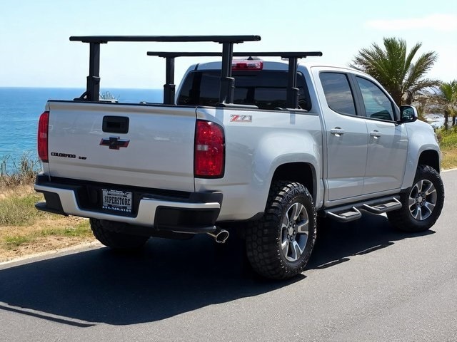 Vehicle image 5 of 43