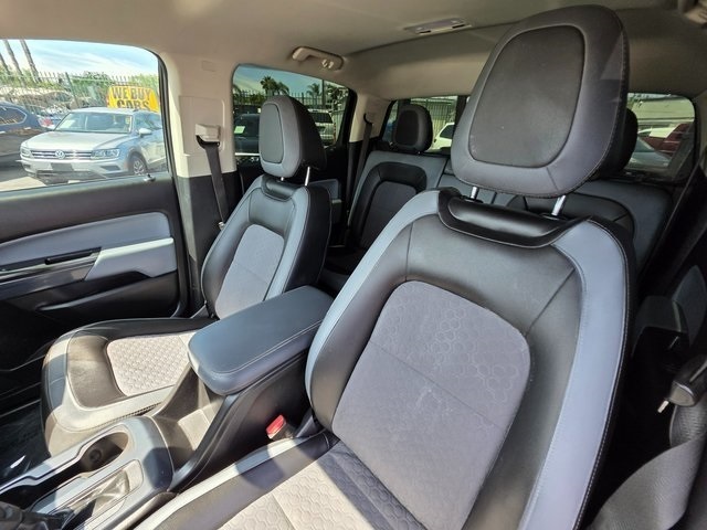Vehicle image 13 of 43