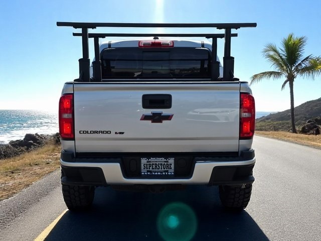 Vehicle image 6 of 43