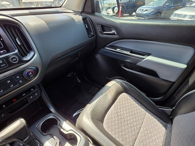Vehicle image 36 of 43
