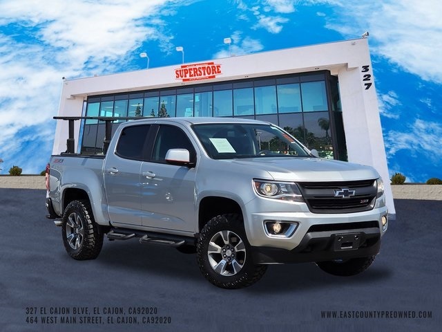 Vehicle image 4 of 43
