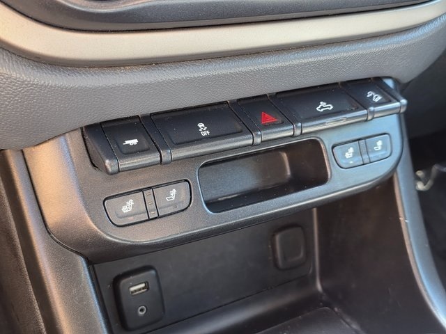 Vehicle image 35 of 43