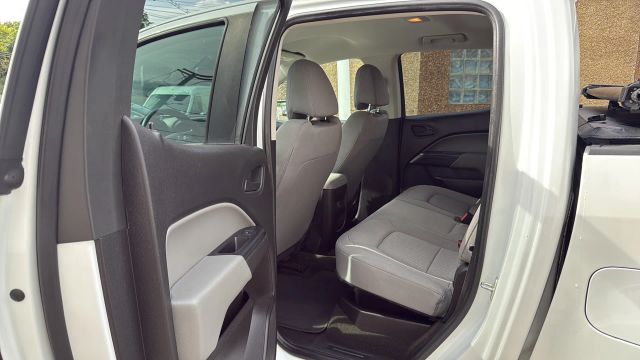 2017 Chevrolet Colorado Work Truck Image 13 of 30