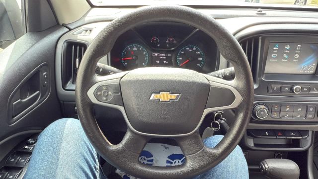 2017 Chevrolet Colorado Work Truck Image 27 of 30