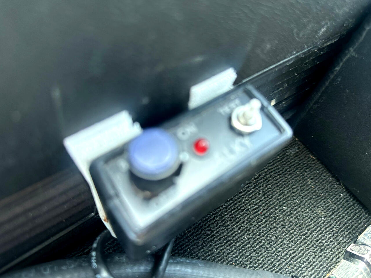 Vehicle image 14 of 25