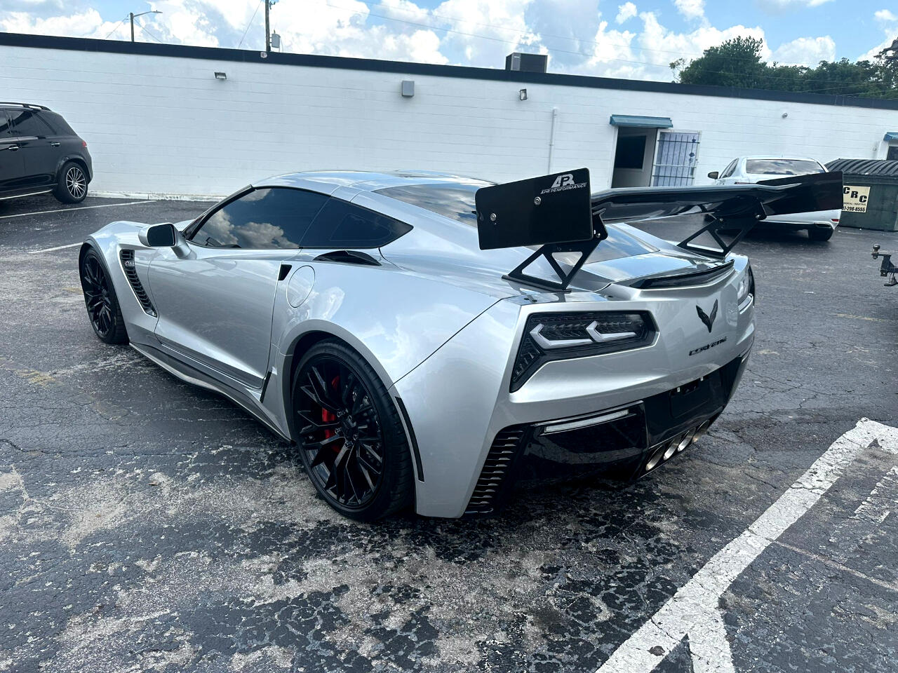 Vehicle image 4 of 25