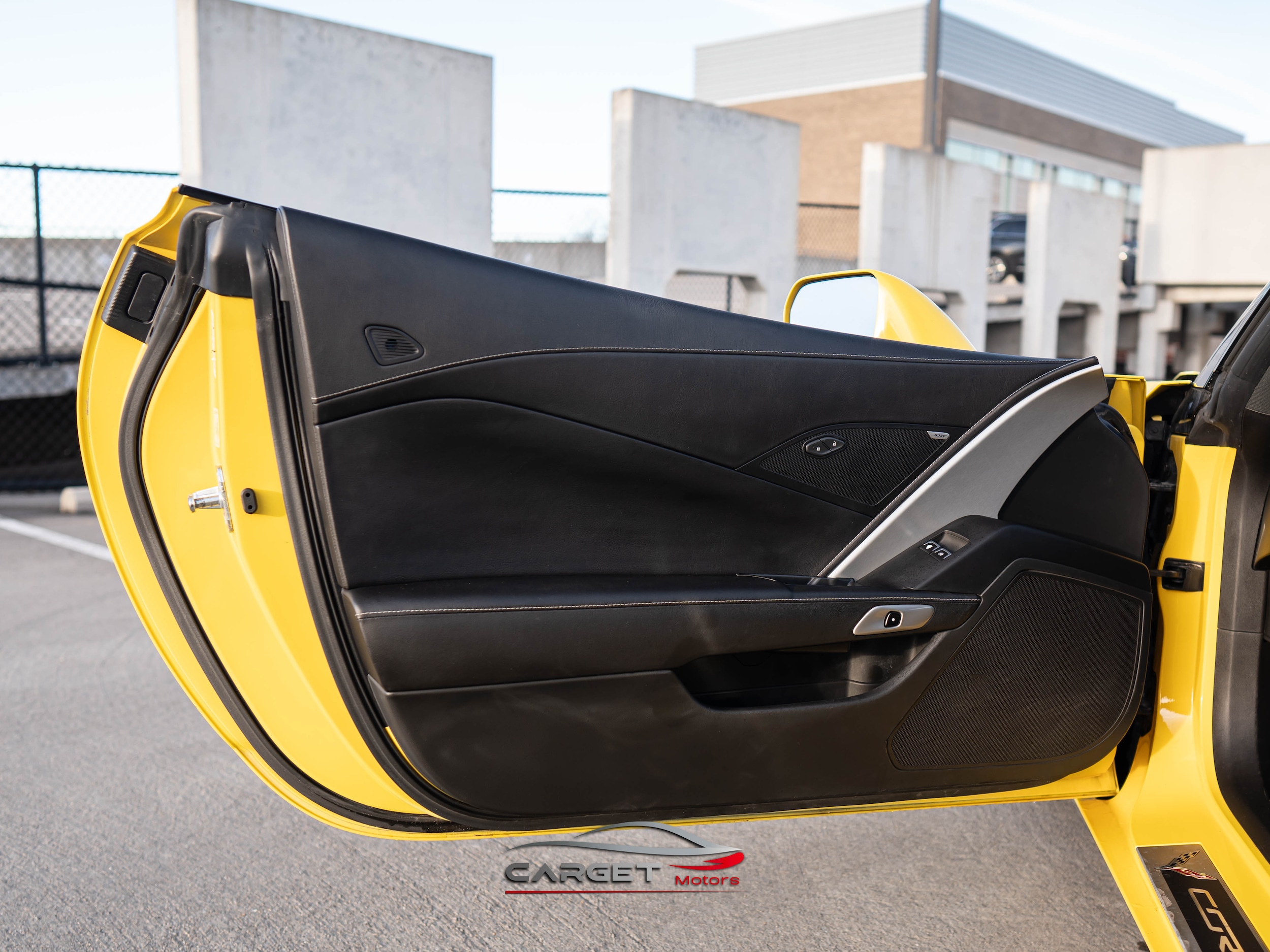 Vehicle image 29 of 36