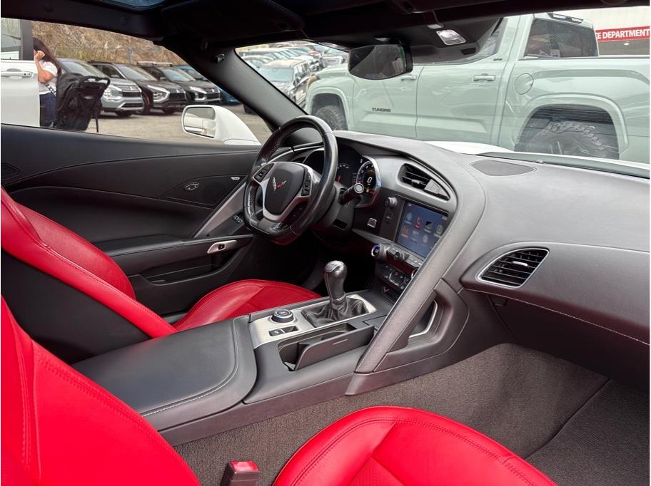 Vehicle image 15 of 33