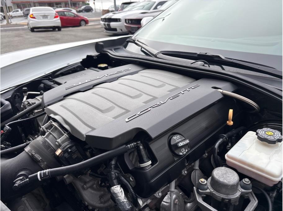 Vehicle image 9 of 33