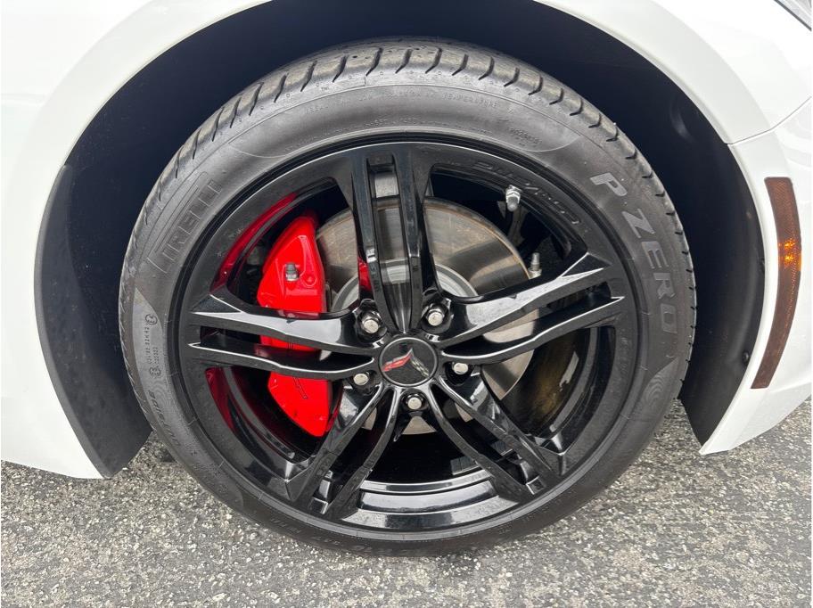 Vehicle image 10 of 33