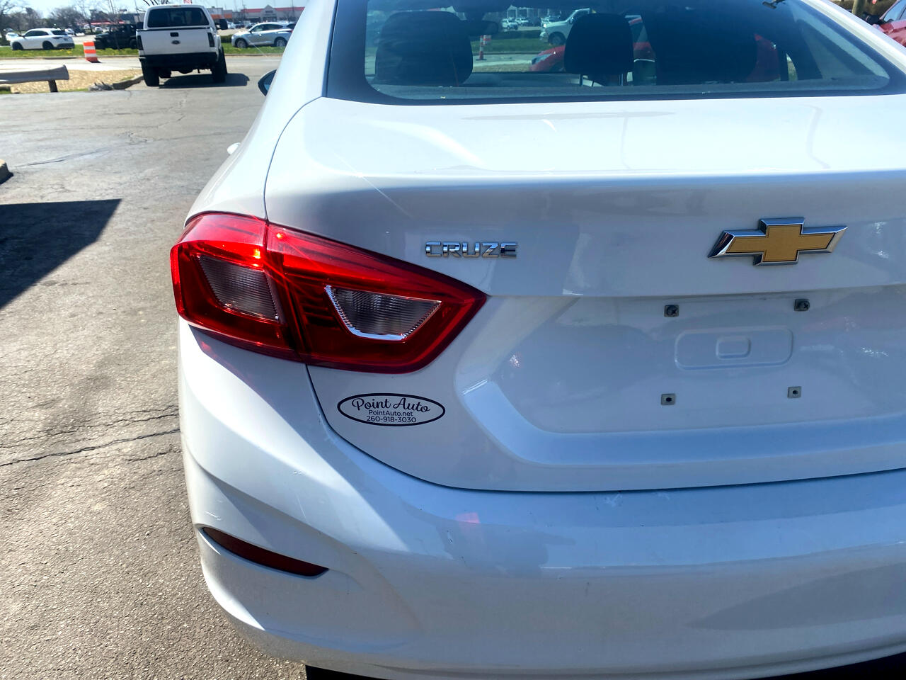 Vehicle image 11 of 28