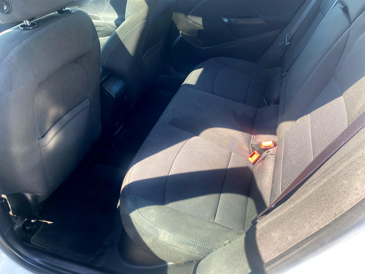 Vehicle image 22 of 28