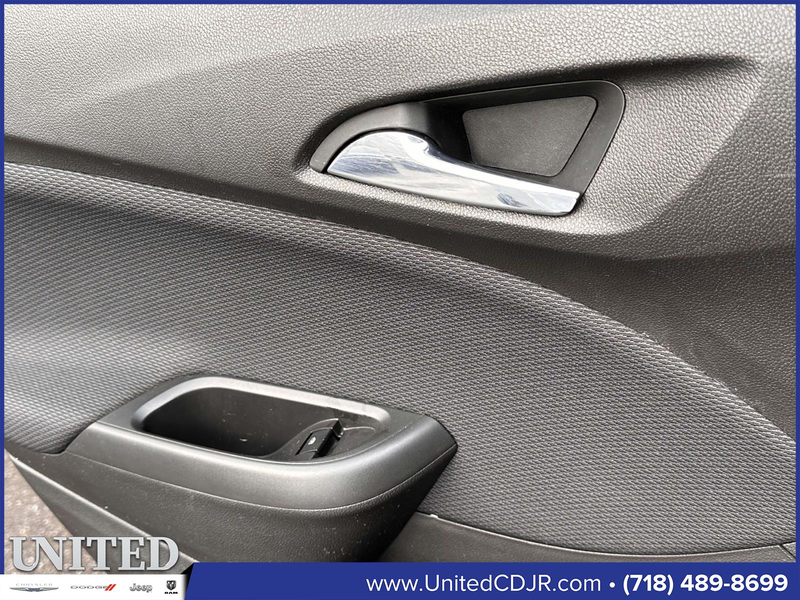 2017 Chevrolet Cruze LT Image 30 of 31