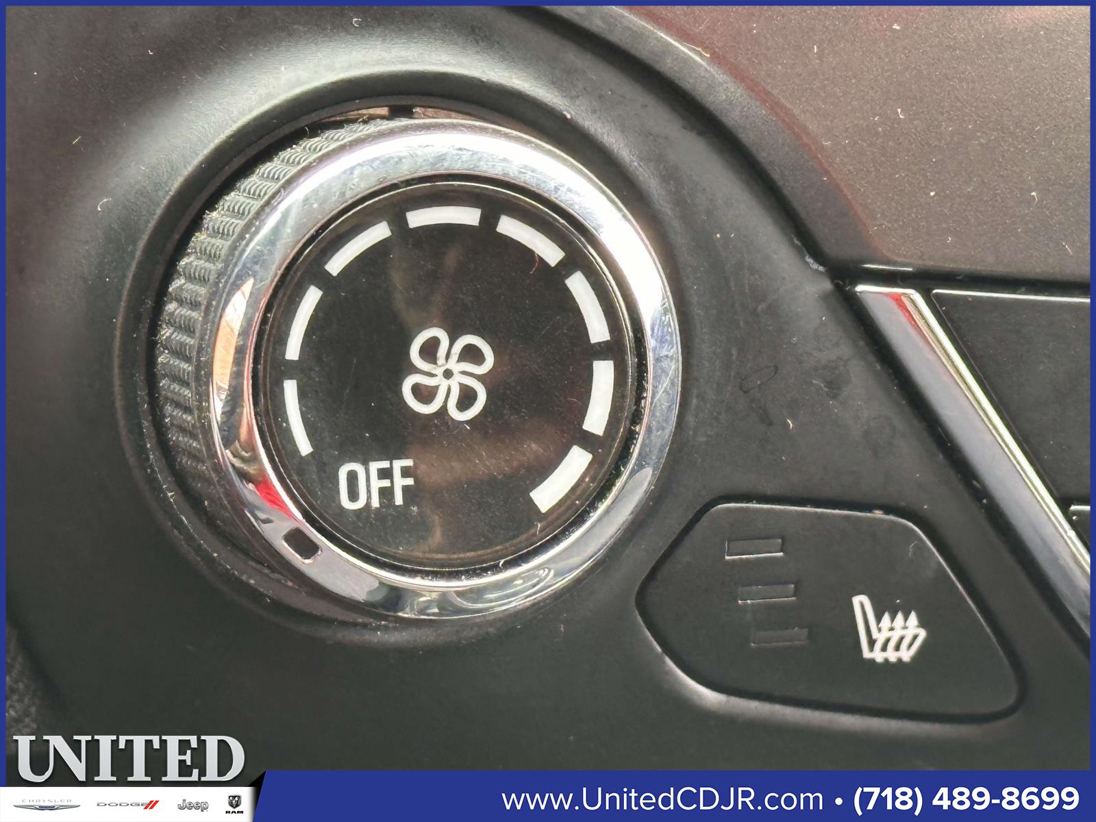 2017 Chevrolet Cruze LT Image 25 of 31