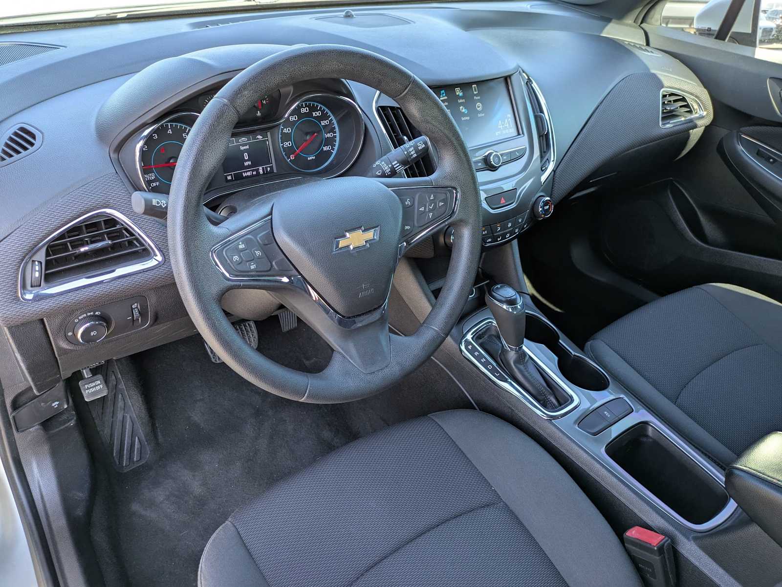 2017 Chevrolet Cruze LT Image 16 of 33