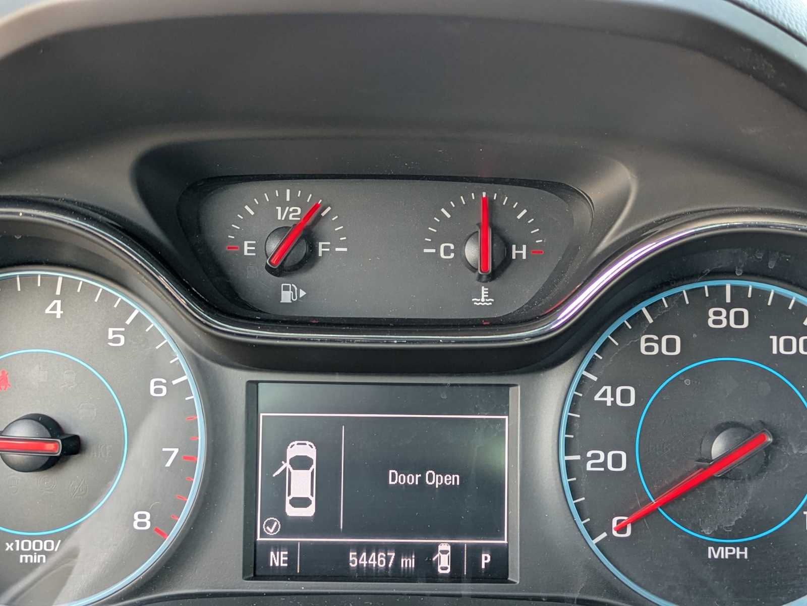 2017 Chevrolet Cruze LT Image 19 of 33