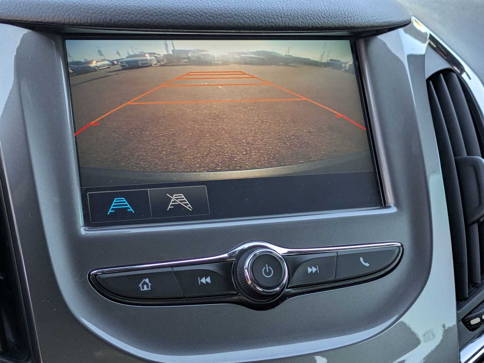 2017 Chevrolet Cruze LT Image 21 of 33