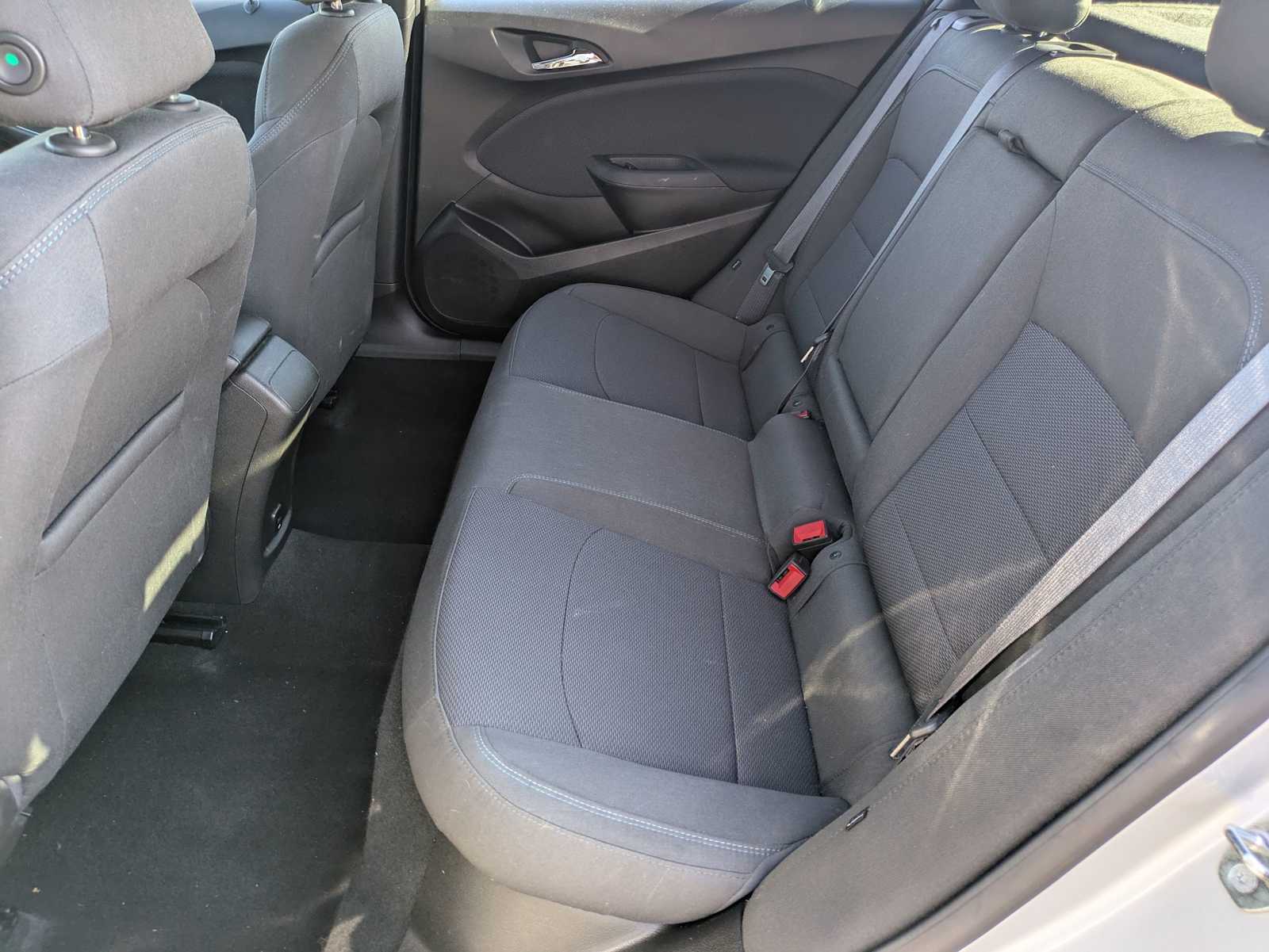 2017 Chevrolet Cruze LT Image 13 of 33